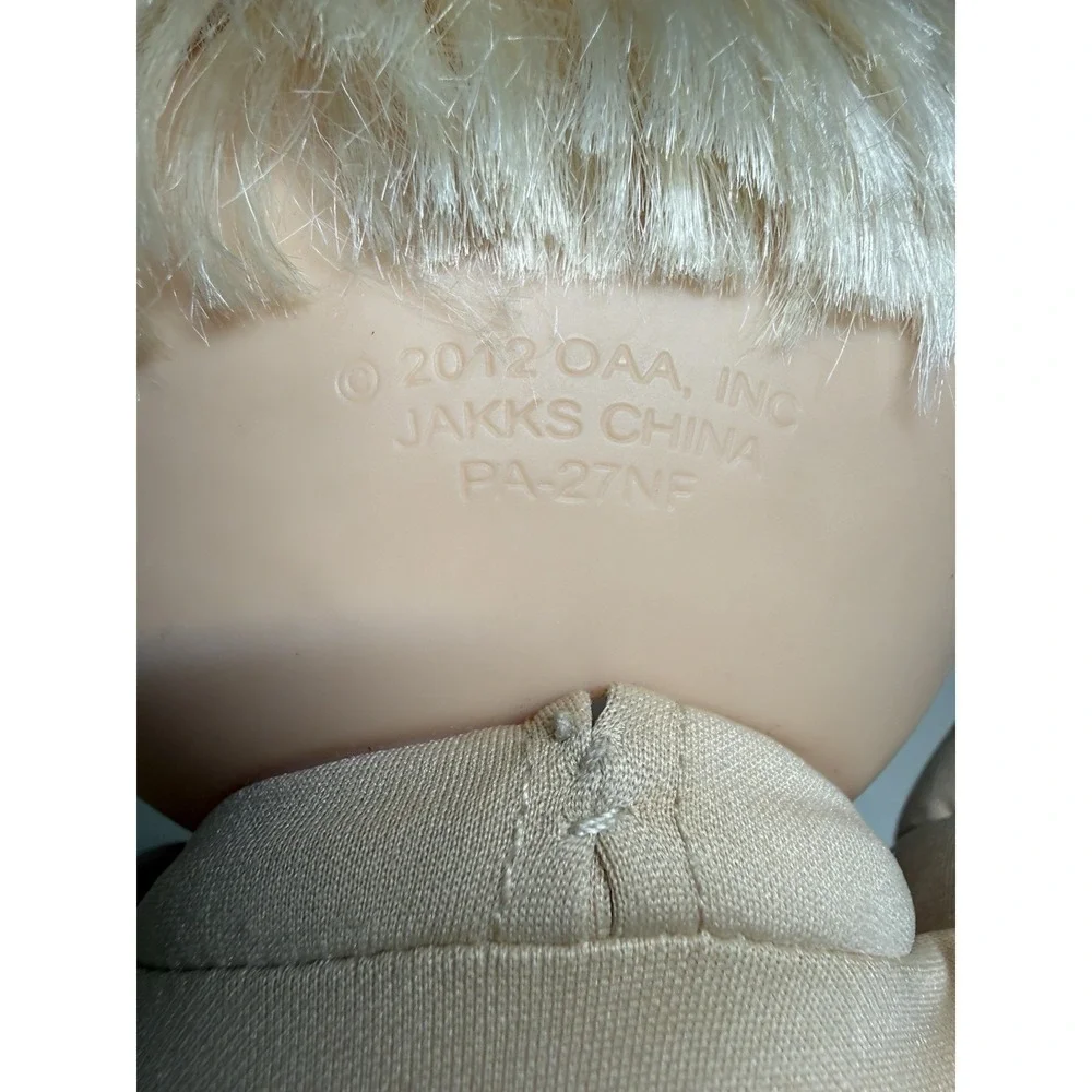 Cabbage Patch Kids Doll JAKKS 2012 Blonde Hair Brown eyes Original Sweater 1978
